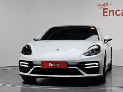 PORSCHE PANAMERA - 2