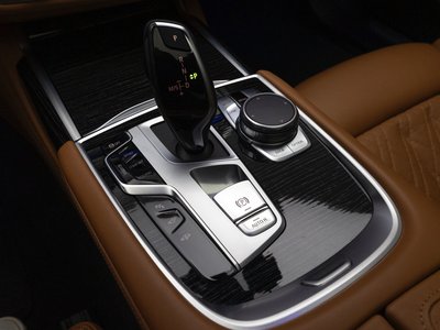 BMW 7 SERIES - 9