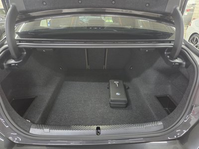 صورة مصغرة 18 لـ 2026 BMW 5 SERIES