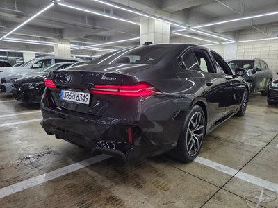 2026 BMW 5 SERIES photo 5