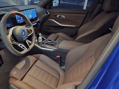 صورة 5 لـ 2024 BMW 3 SERIES