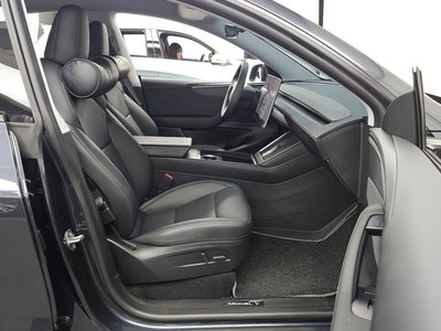2025 Tesla MODEL Y — миниатюра 17