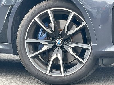 BMW X7 - 7