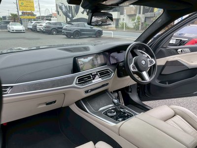 BMW X7 - 10