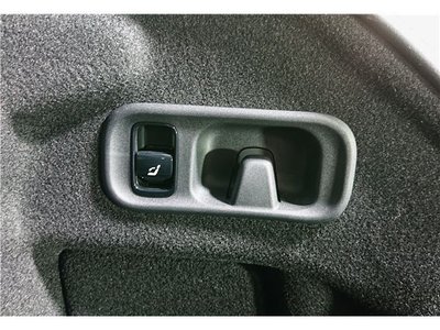 2023 MERCEDES-BENZ C-CLASS 缩略图 13