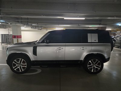 LAND ROVER DEFENDER - 3