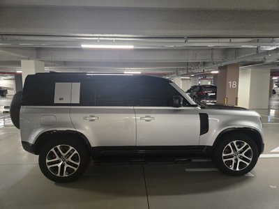 LAND ROVER DEFENDER - 2