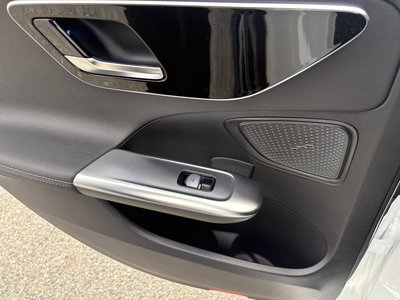صورة مصغرة 54 لـ 2025 MERCEDES-BENZ C-CLASS