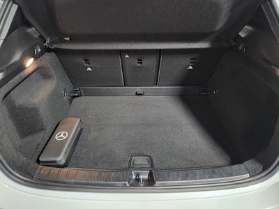 MERCEDES-BENZ GLA - 9