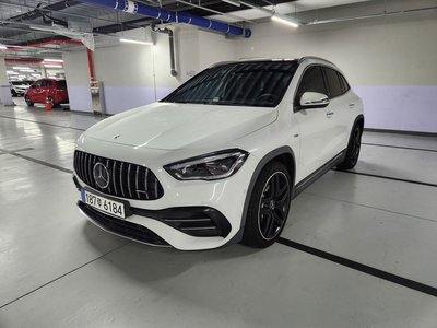 MERCEDES-BENZ GLA - 4