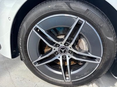 MERCEDES-BENZ E-CLASS - 8