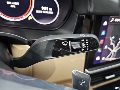 صورة مصغرة 28 لـ 2023 Porsche CAYENNE