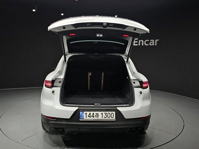 صورة مصغرة 35 لـ 2023 Porsche CAYENNE