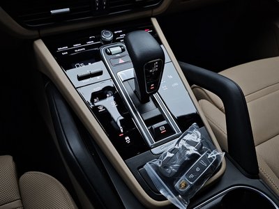صورة مصغرة 12 لـ 2023 Porsche CAYENNE