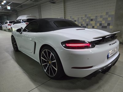 2018 Porsche 718 — фото 6