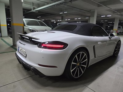 2018 Porsche 718 — фото 2