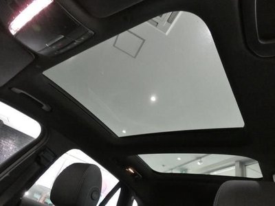 MERCEDES-BENZ GLC - 7