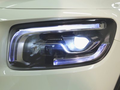 MERCEDES-BENZ GLB - 3