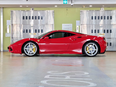 FERRARI 488 - 4