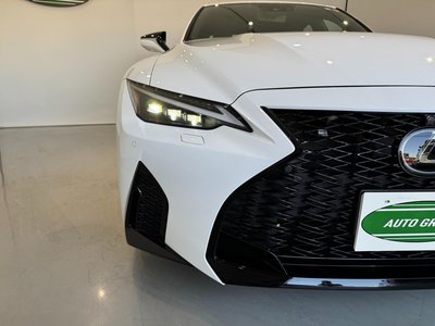 LEXUS IS - 4