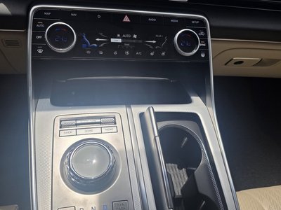صورة مصغرة 14 لـ 2023 Genesis GV80