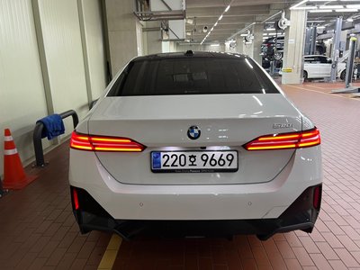 2023 BMW 5 SERIES 照片 6