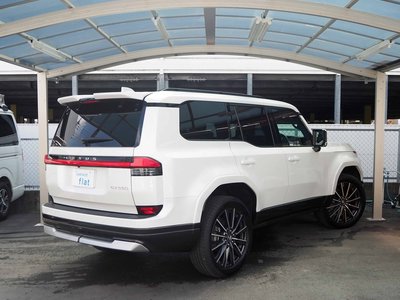 صورة 2 لـ 2025 Lexus GX