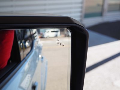 صورة 9 لـ 2025 Lexus GX