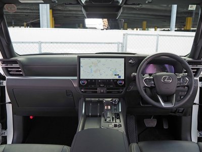 صورة 3 لـ 2025 Lexus GX