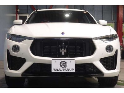 2021 Maserati LEVANTE photo 5