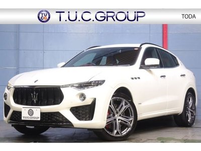 2021 Maserati LEVANTE photo 1