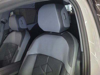 BMW 5 SERIES - 8