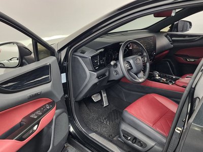 2025 Lexus NX 缩略图 13