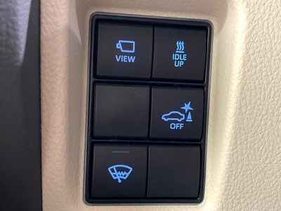 TOYOTA LAND CRUISER PRADO - 8