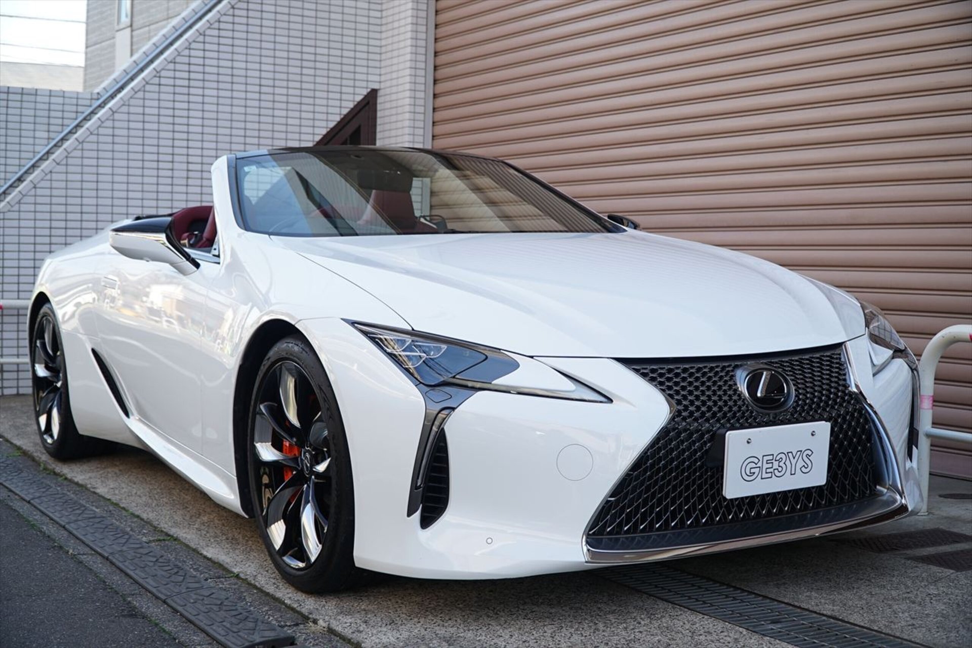 LEXUS LC CONVERTIBLE - View 1