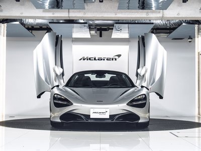 صورة 3 لـ 2021 Mclaren 720S SPIDER