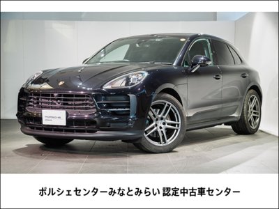 PORSCHE MACAN - 1