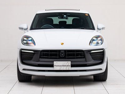PORSCHE MACAN - 5