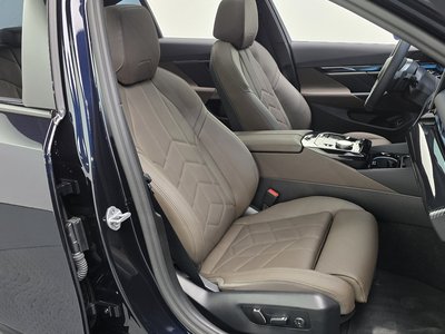 صورة مصغرة 16 لـ 2025 BMW 5 SERIES