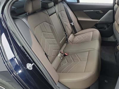 صورة مصغرة 18 لـ 2025 BMW 5 SERIES