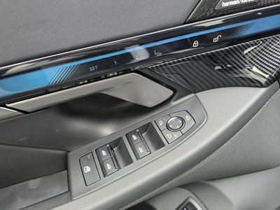 صورة مصغرة 29 لـ 2025 BMW 5 SERIES