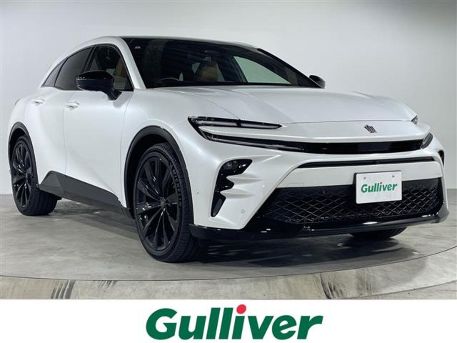 TOYOTA CROWN SPORT - View 1