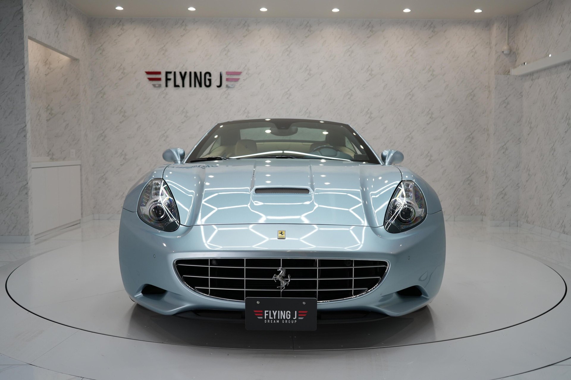 FERRARI CALIFORNIA 30 - View 1