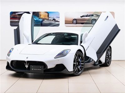 MASERATI MC20 - 9