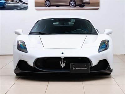 MASERATI MC20 - 10