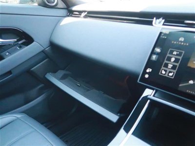 2025 LAND Rover RANGE ROVER EVOQUE thumbnail 16