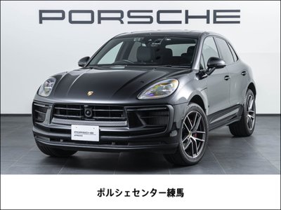 PORSCHE MACAN - 1