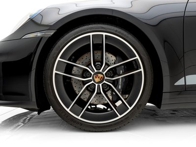 2025 Porsche 911 thumbnail 12