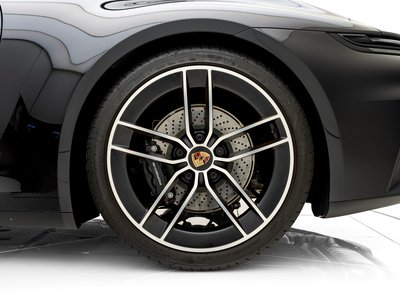 2025 Porsche 911 thumbnail 13