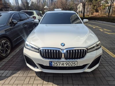 BMW 5 SERIES - 4